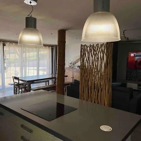 Ma Maison En Bois Avec Jacuzzi וילה לאוולאנה