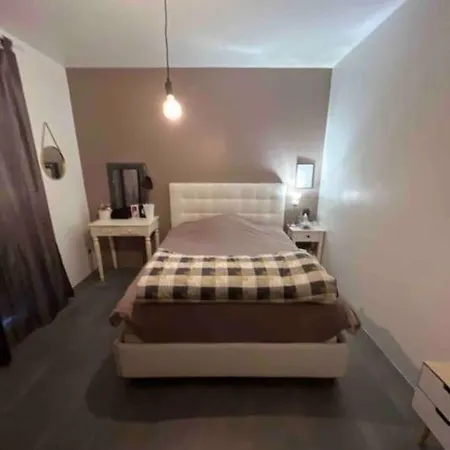 Ma Maison En Bois Avec Jacuzzi וילה לאוולאנה